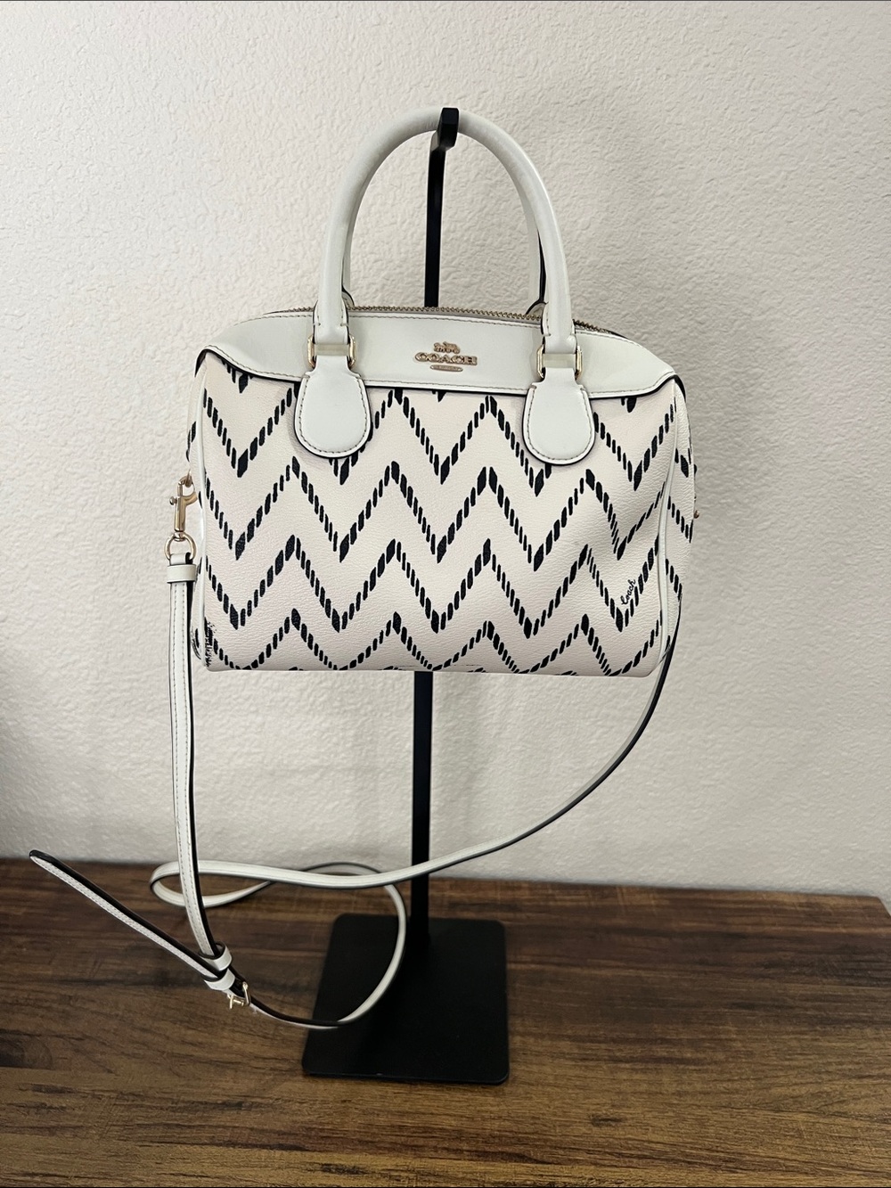 Coach White and Black Chevron Bennett Satchel Crossbody